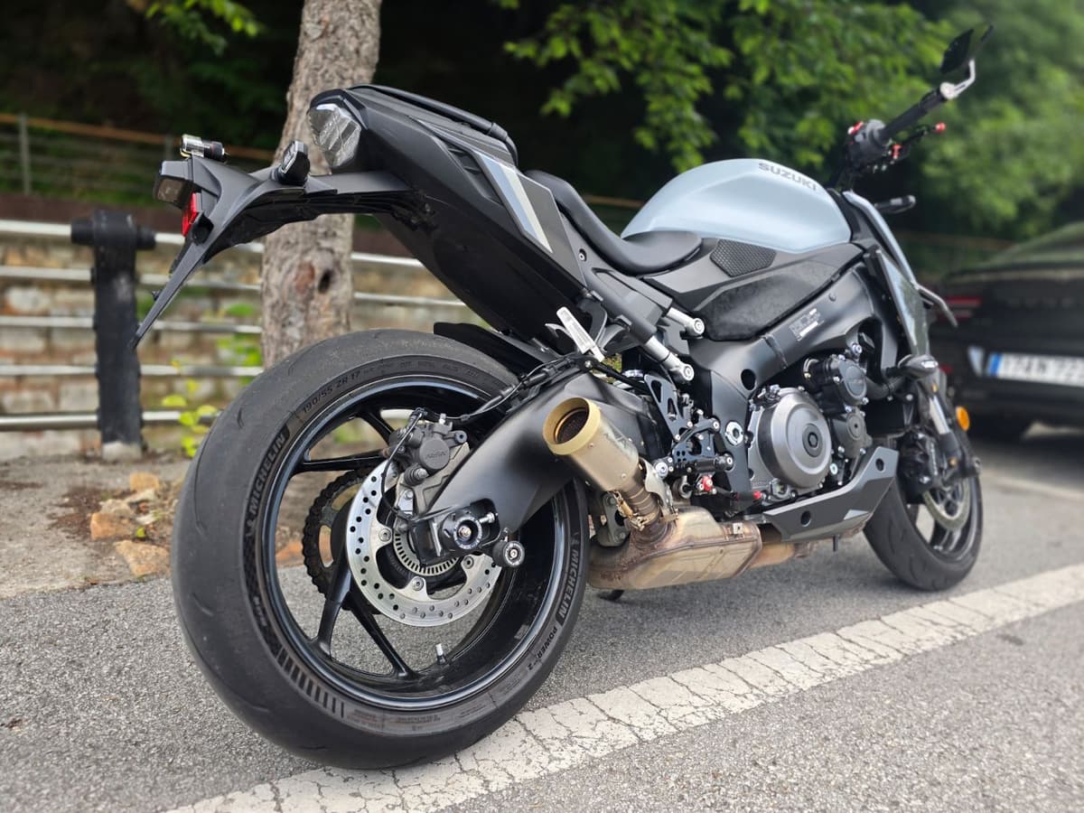 스즈키 GSX S 1000 3