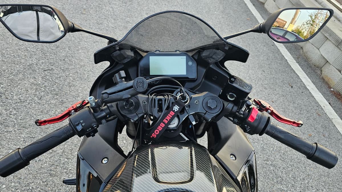야마하 YZF R3 8