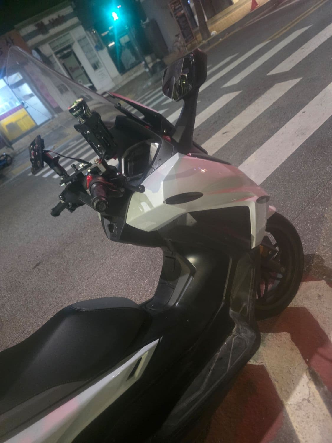 혼다 포르자 350 5