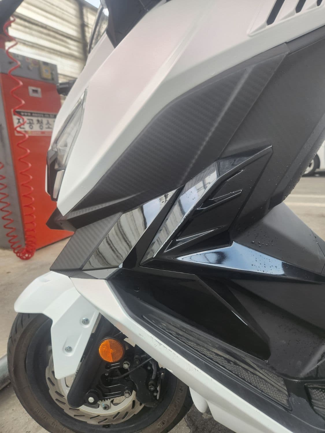 SYM 크루심 125 ABS 9