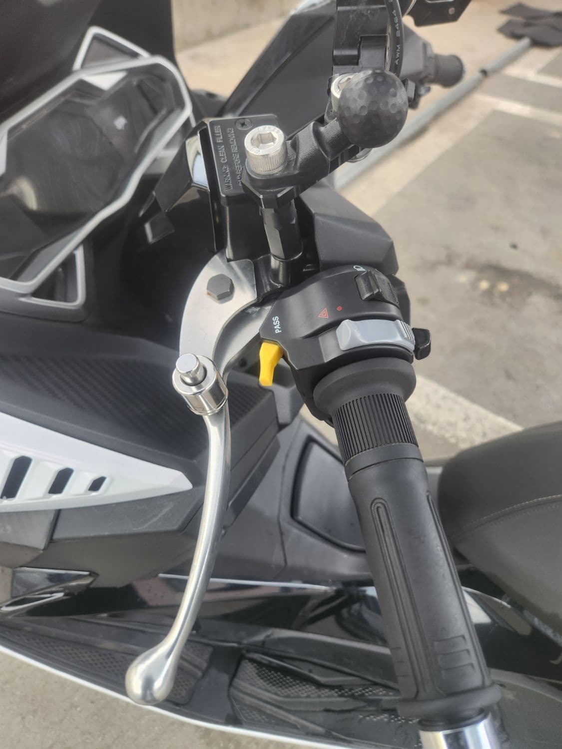 SYM 크루심 125 ABS 12