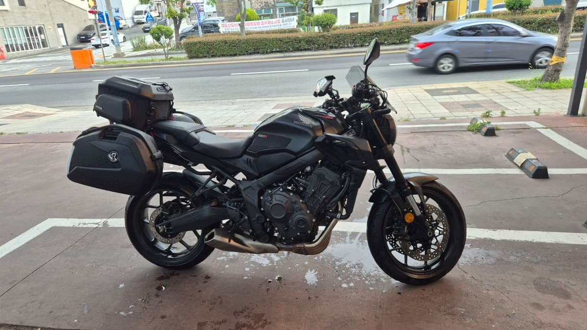 혼다 CB 650 R 3
