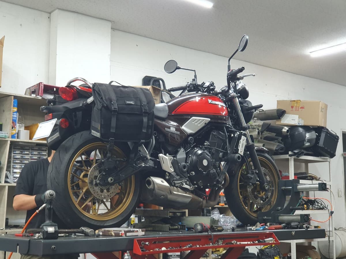 가와사키 Z 650 RS 50주년 5
