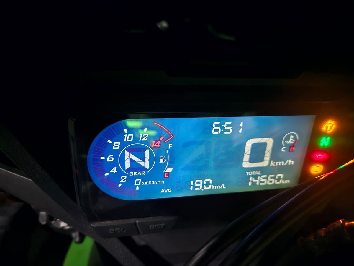 혼다 CBR 650 R MT 5