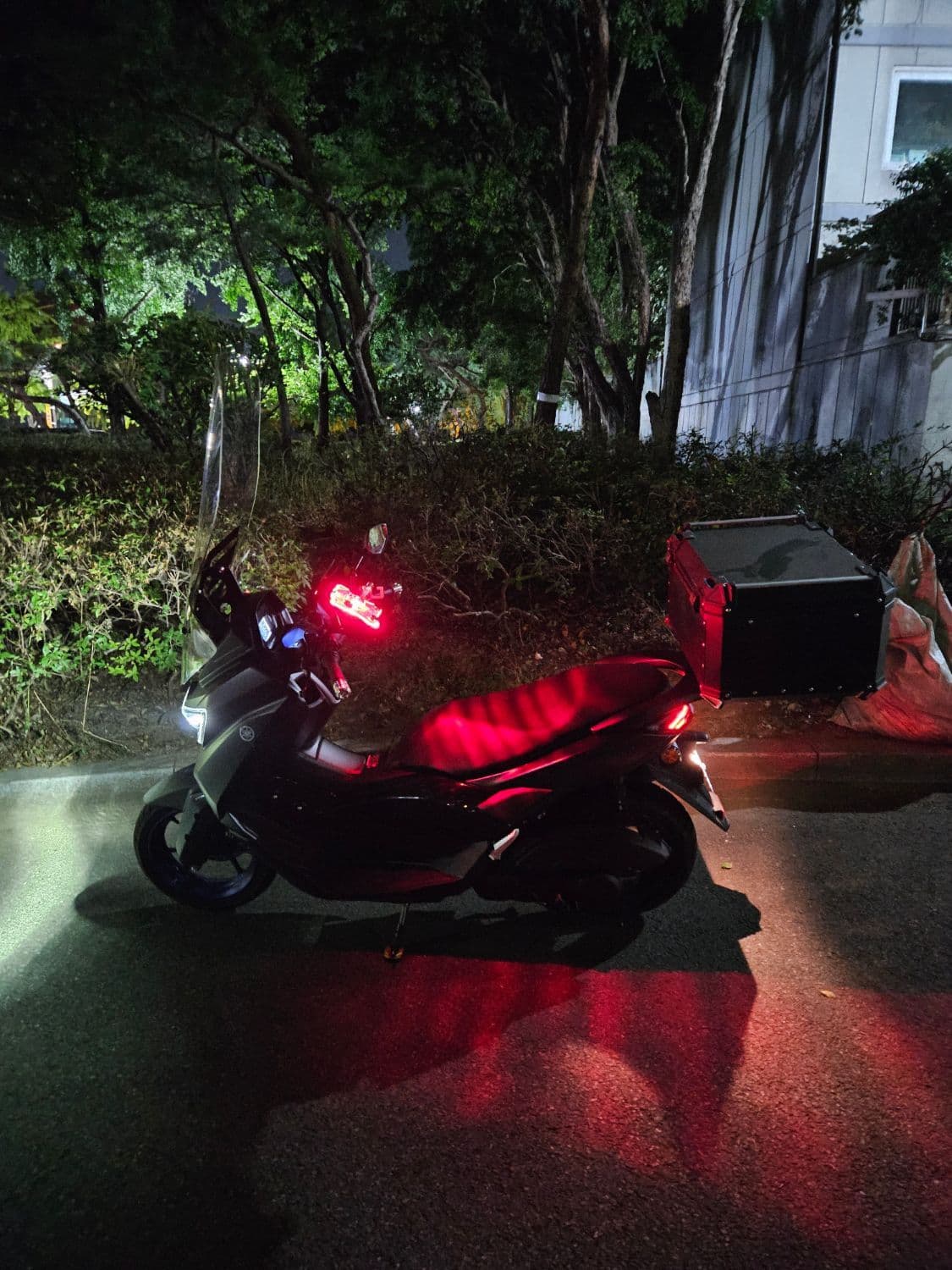 야마하 NMAX 125 1