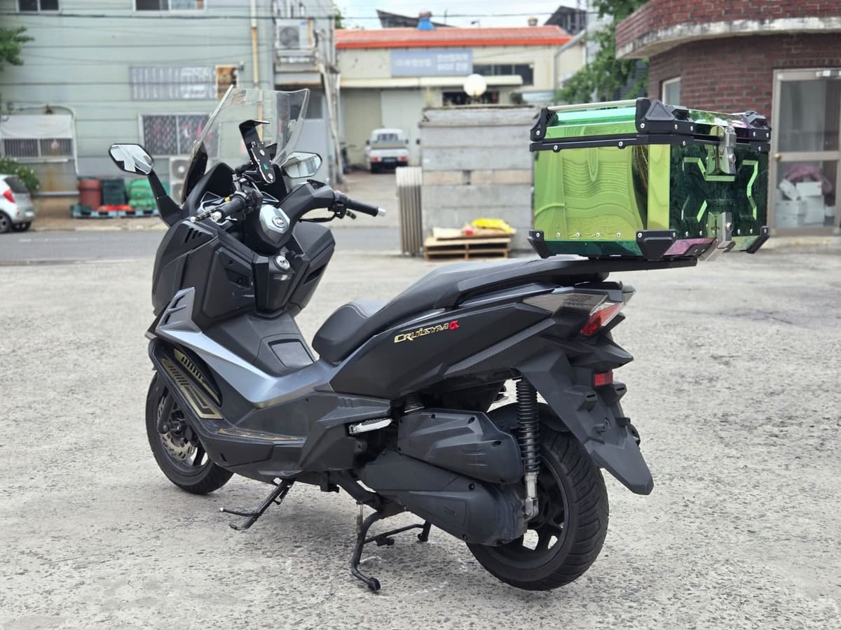 SYM 크루심 125 알파 ABS 4
