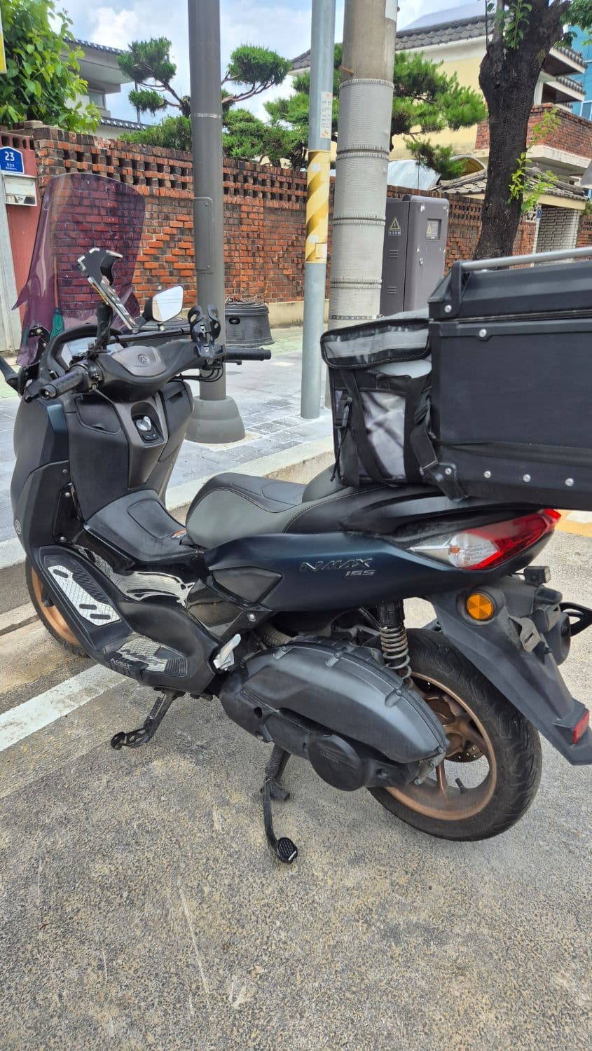 야마하 NMAX 155 7