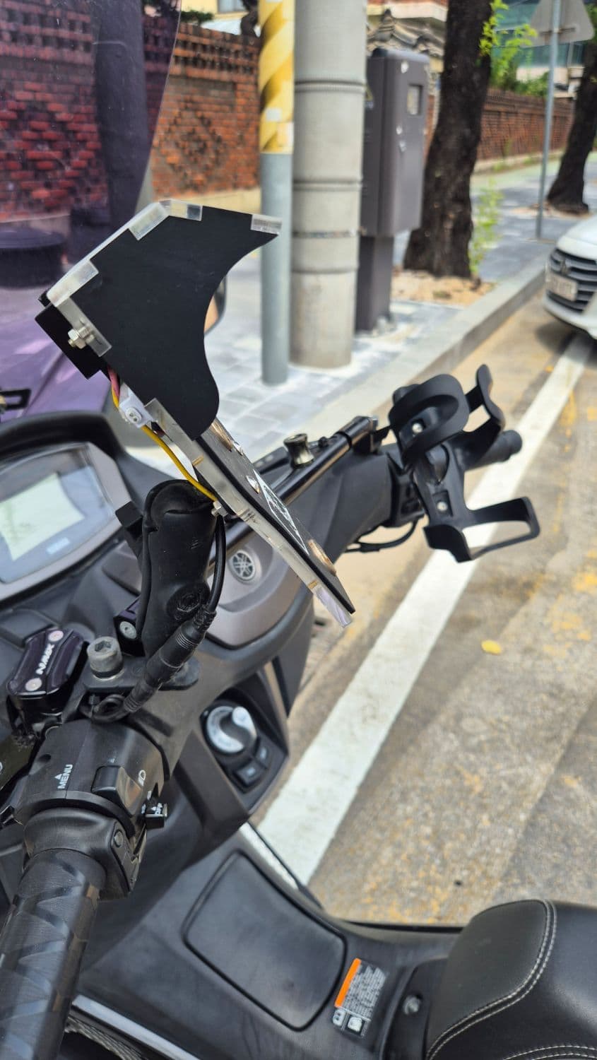 야마하 NMAX 155 more