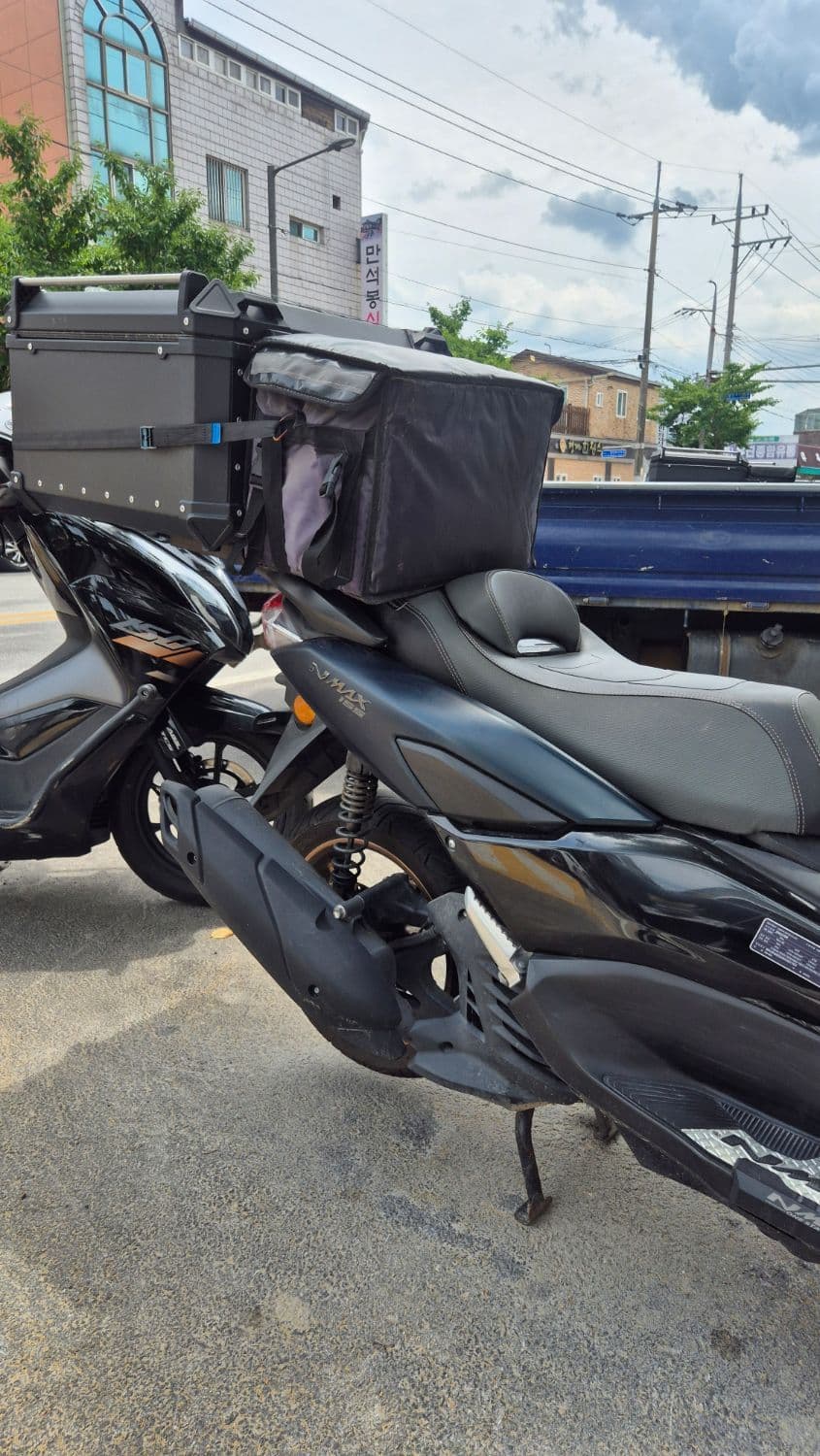 야마하 NMAX 155 2