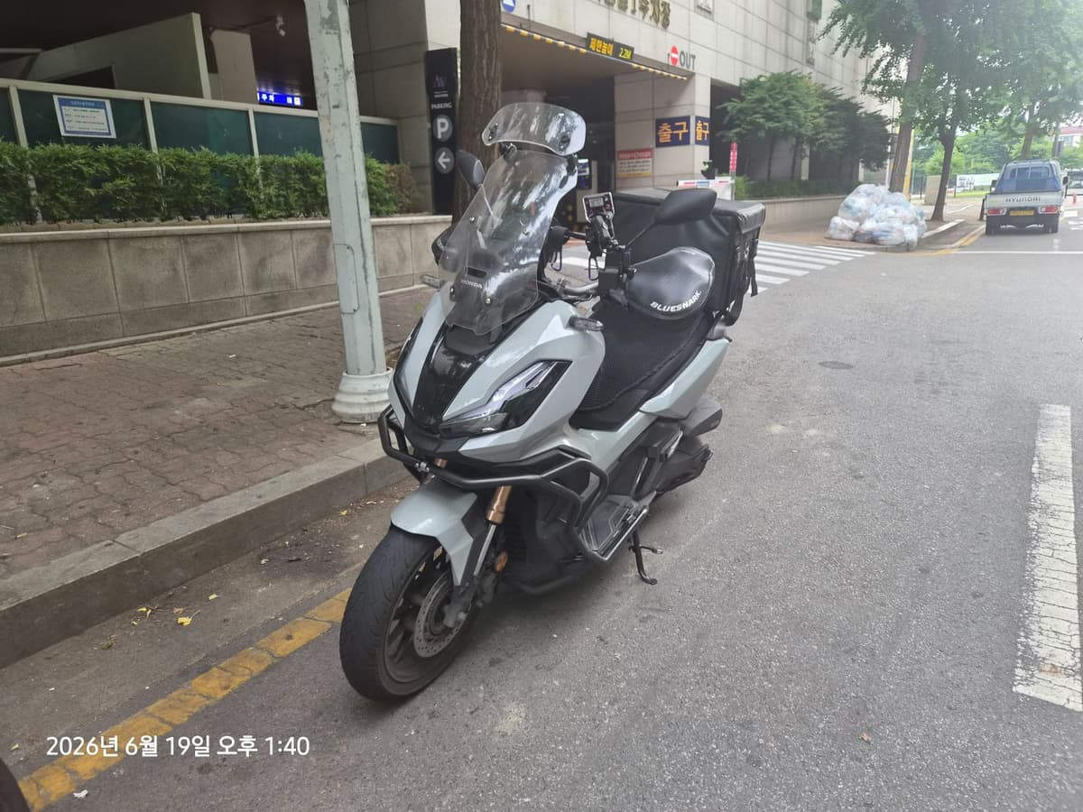 혼다 ADV 350 1