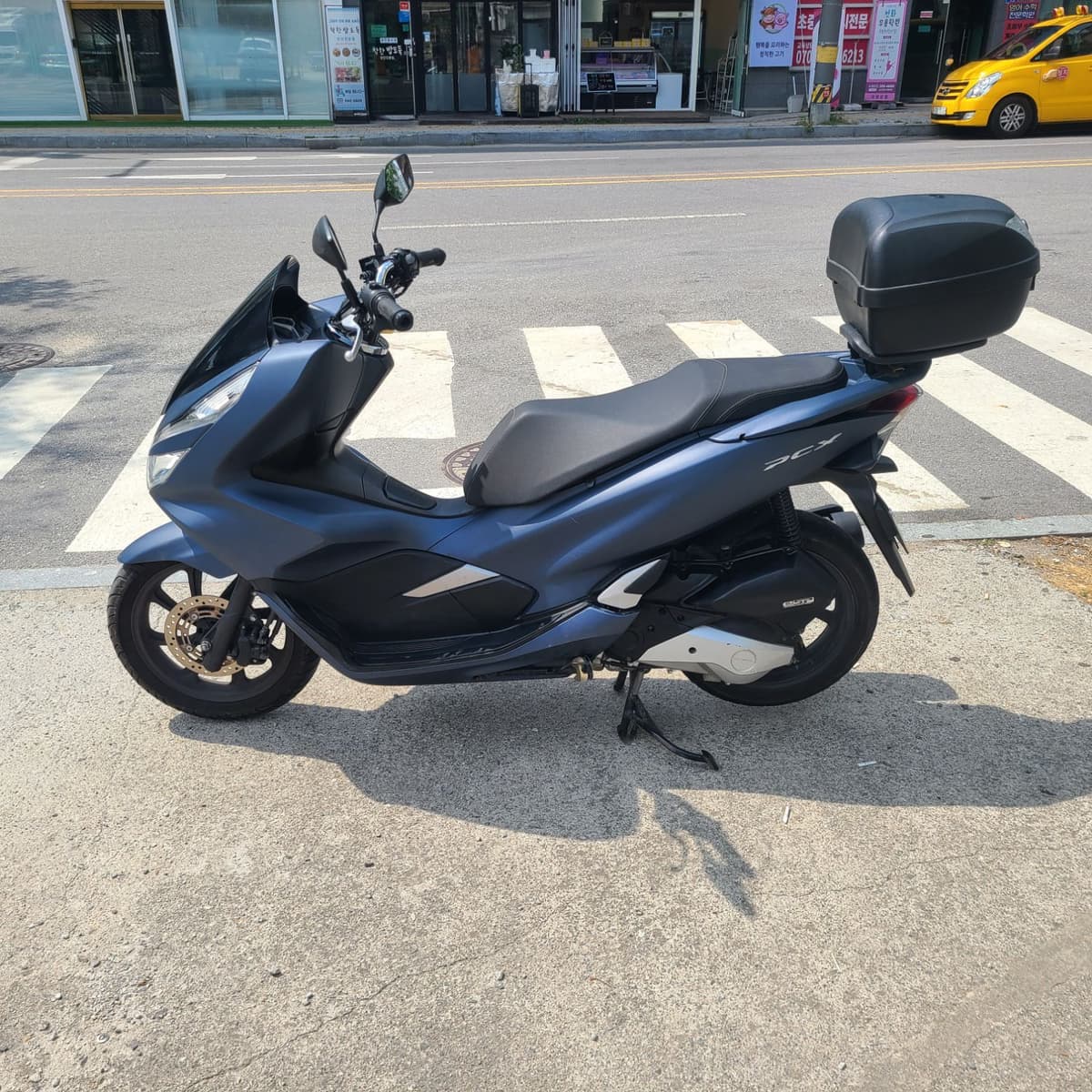 혼다 PCX 125 more