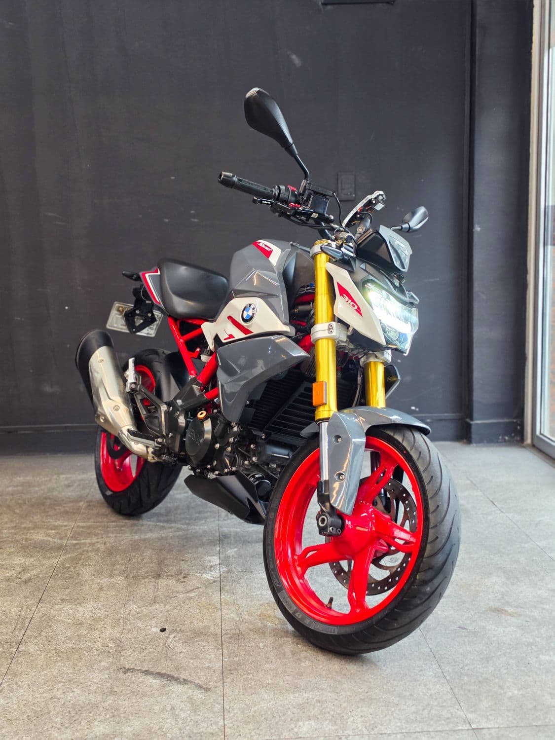 BMW G 310 R 1