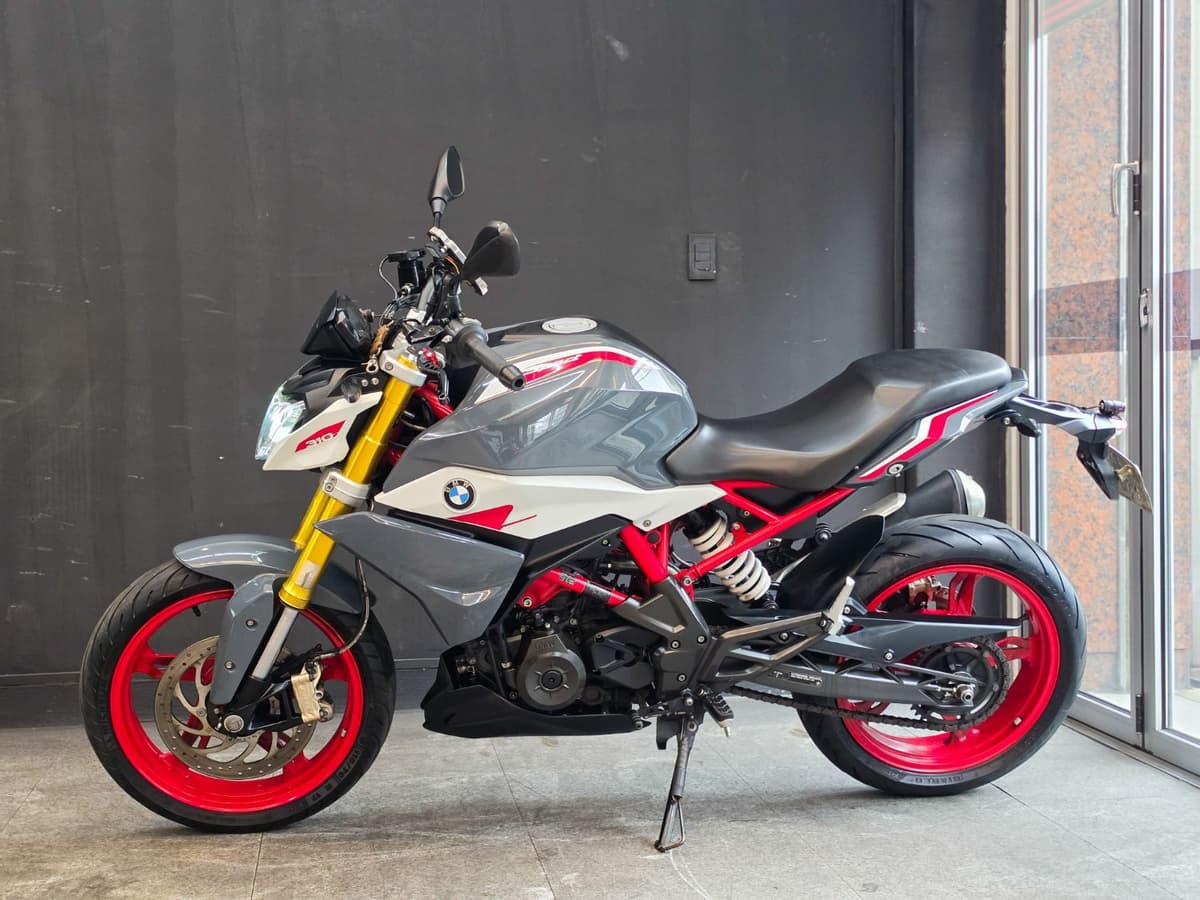 BMW G 310 R 4