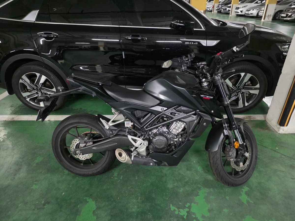 혼다 CB 125 R 1