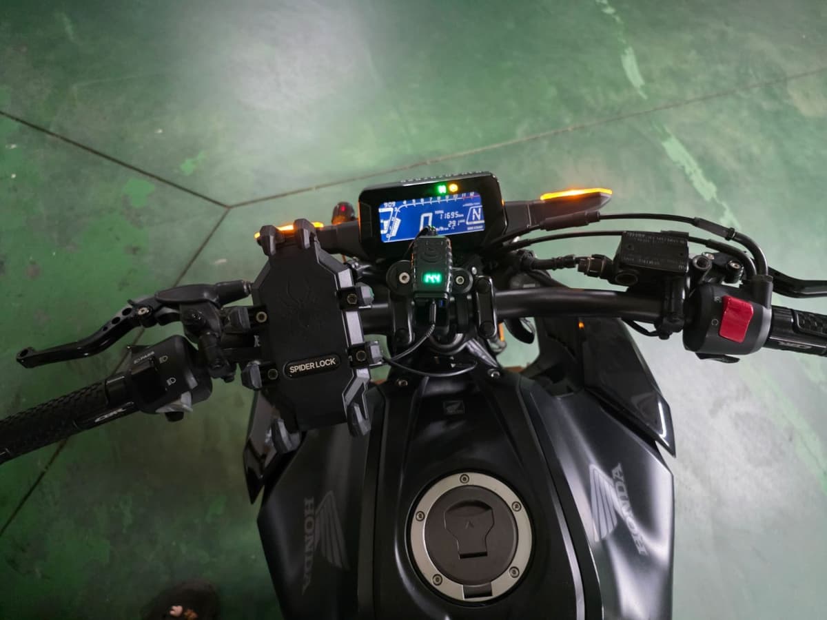 혼다 CB 125 R 9