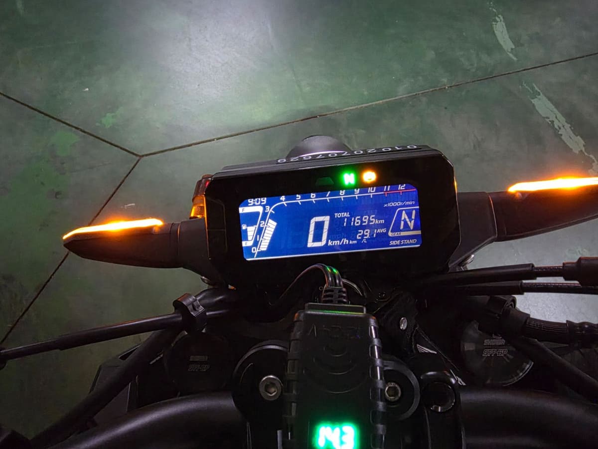 혼다 CB 125 R 3