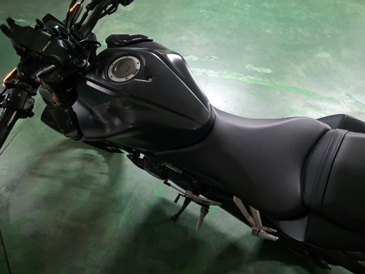 혼다 CB 125 R 11