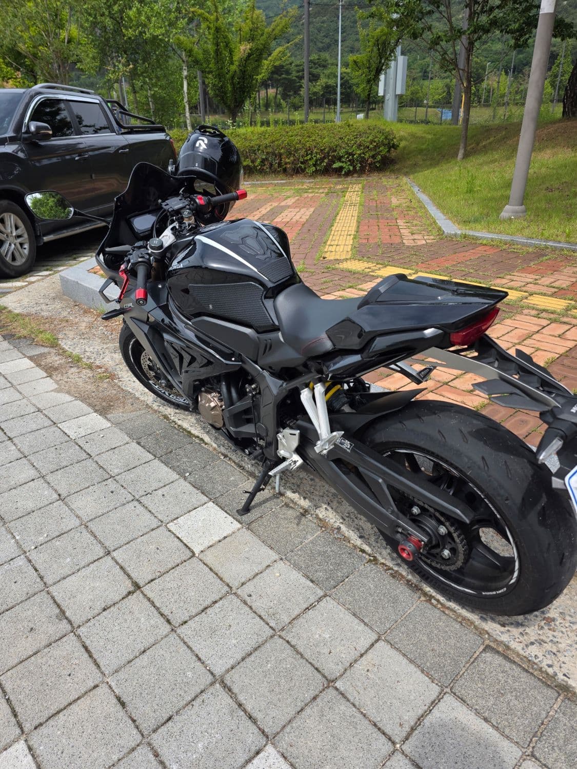 혼다 CBR 650 R MT 3