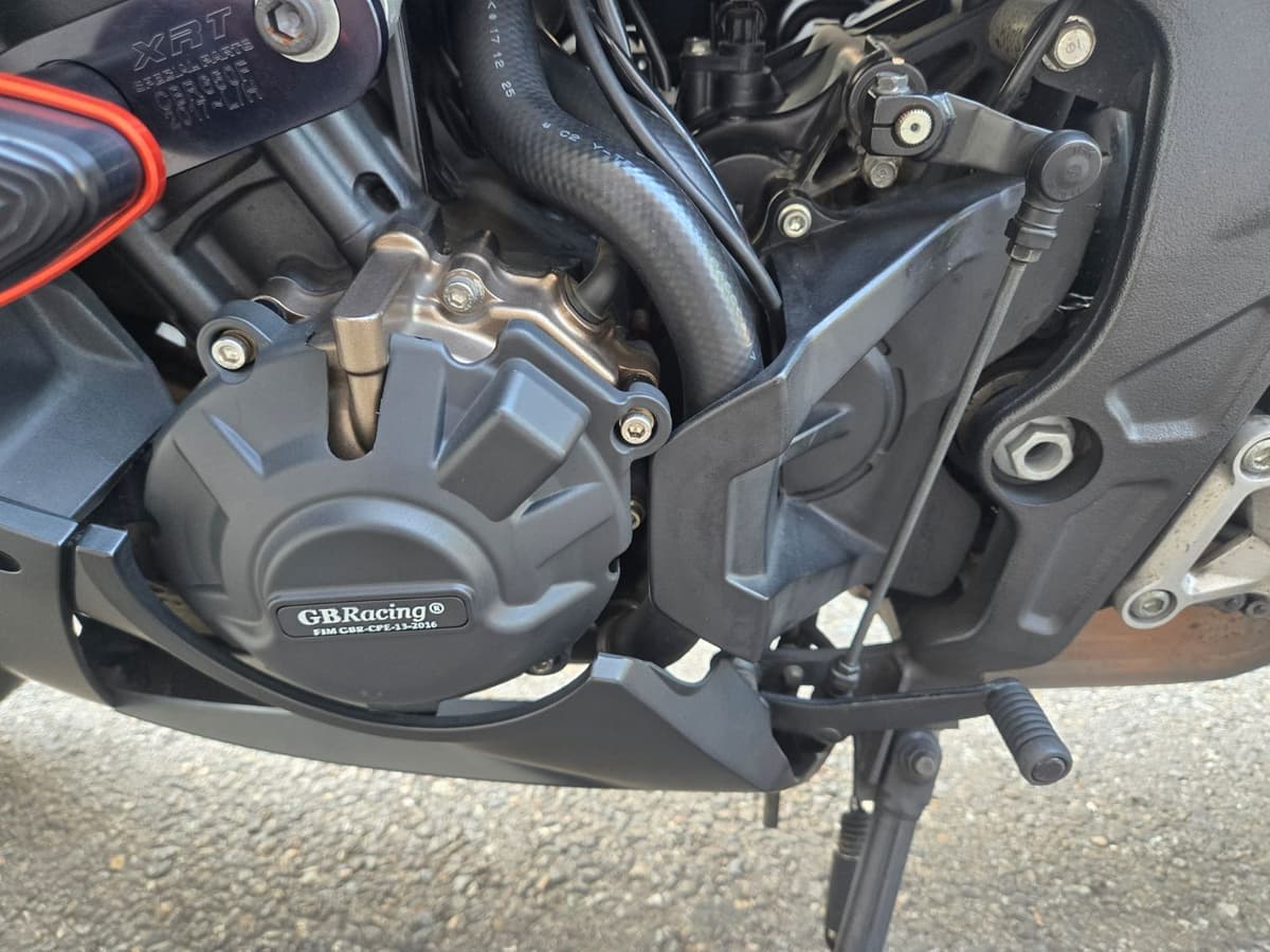 혼다 CBR 650 F 14