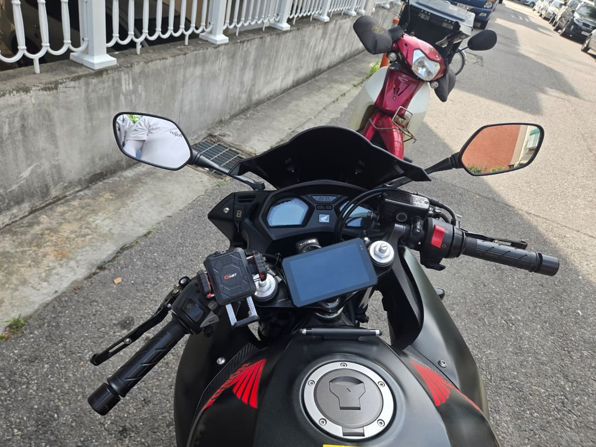 혼다 CBR 650 F 8