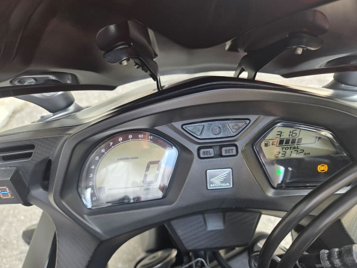혼다 CBR 650 F 7