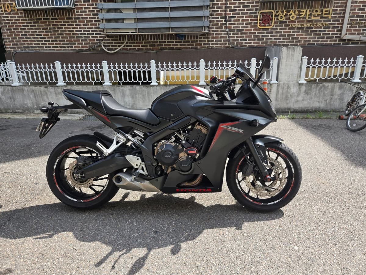 혼다 CBR 650 F 2