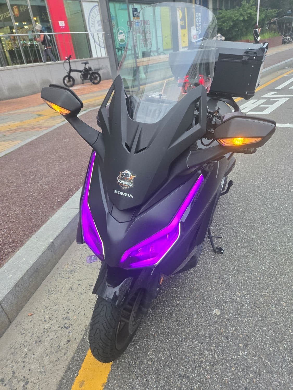 혼다 포르자 350 2