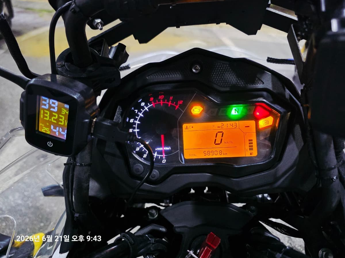 베넬리 TRK 502 10