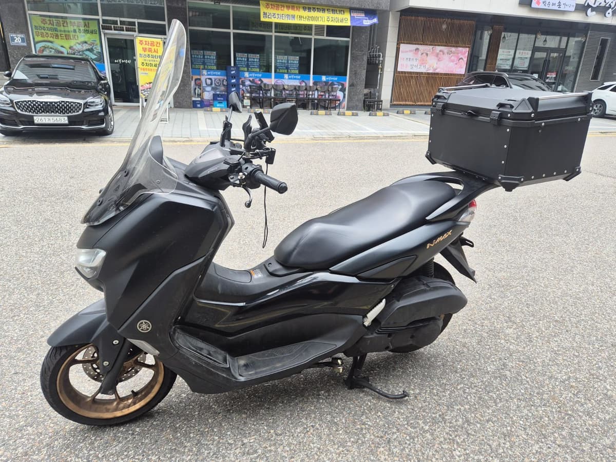 야마하 NMAX 125 4