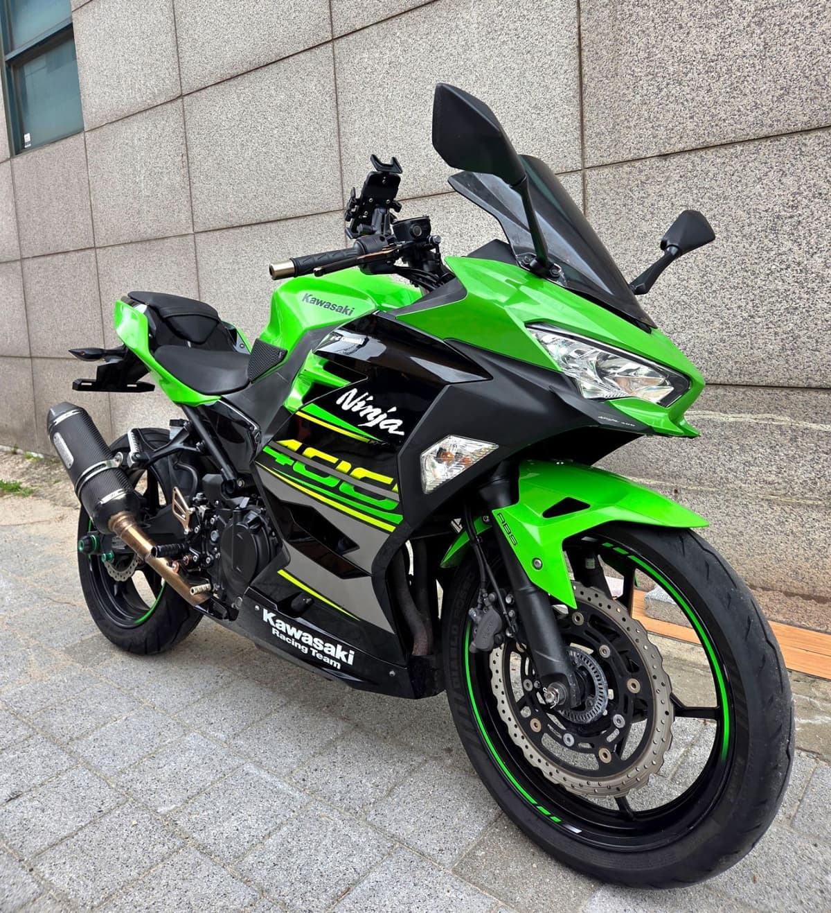 가와사키 닌자 400 ABS 1