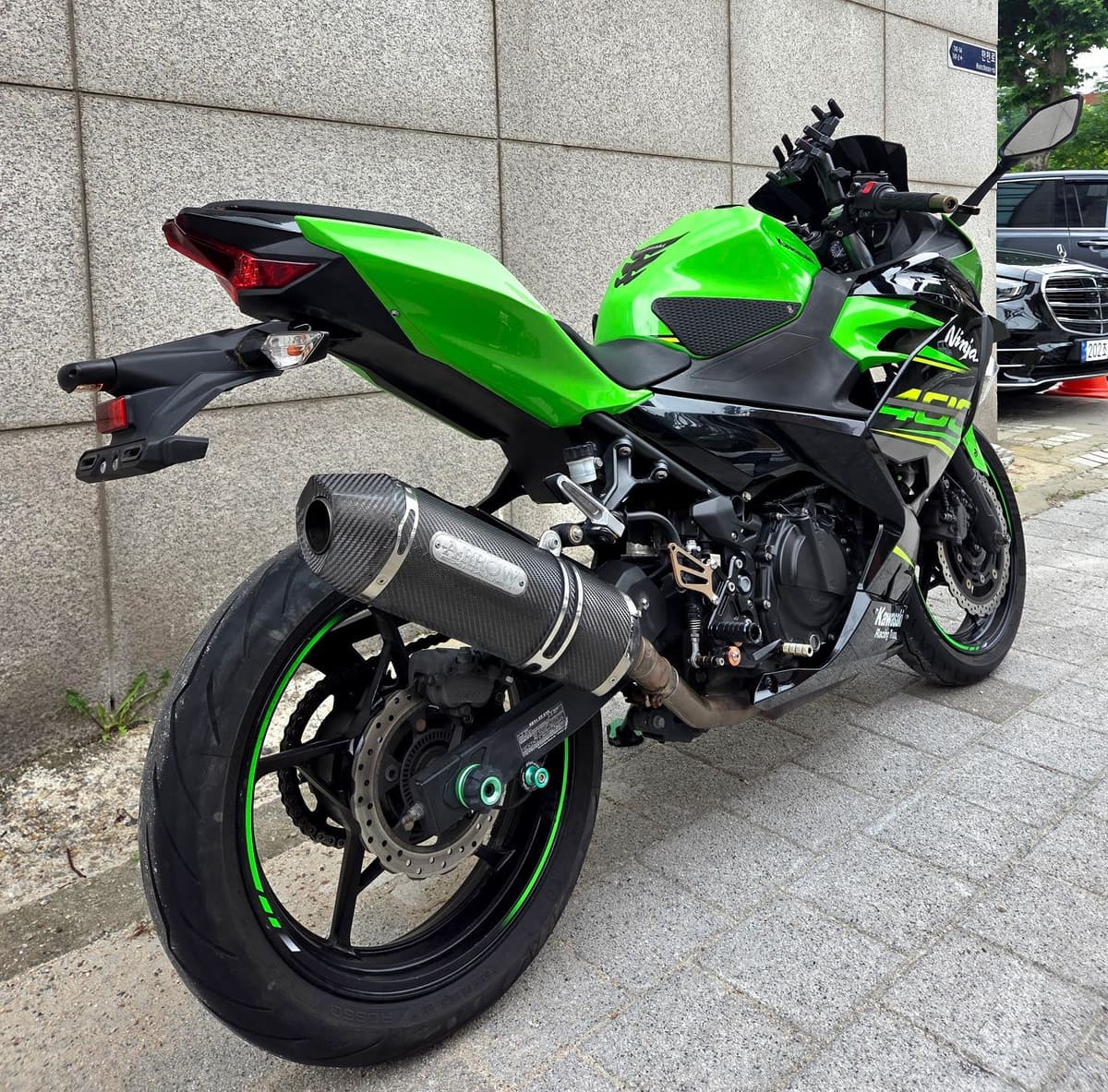 가와사키 닌자 400 ABS 9