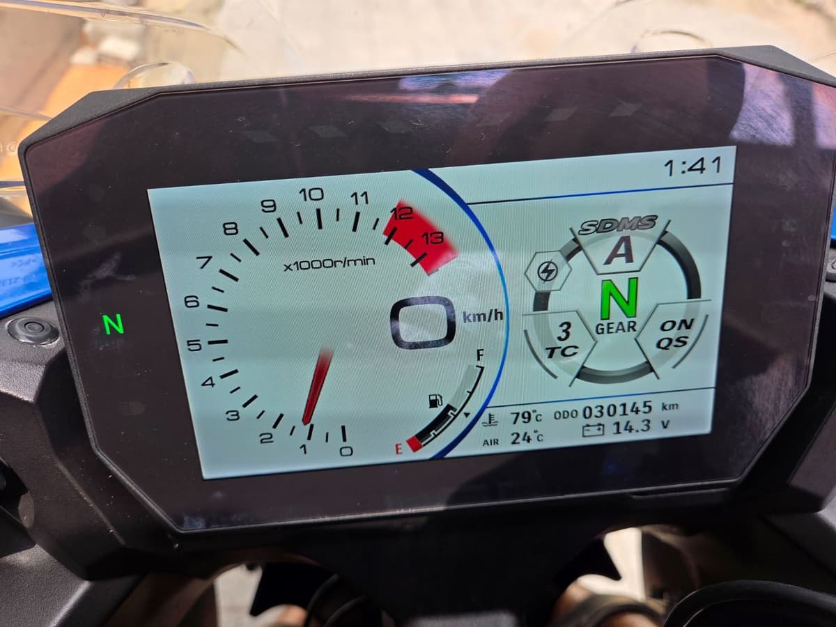 스즈키 GSX S 1000 GT 14