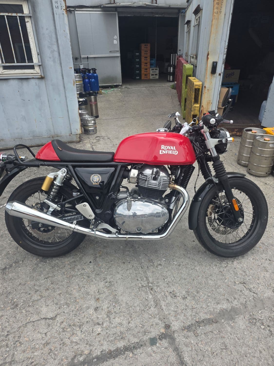 로얄엔필드 컨티넨탈 GT 650 2