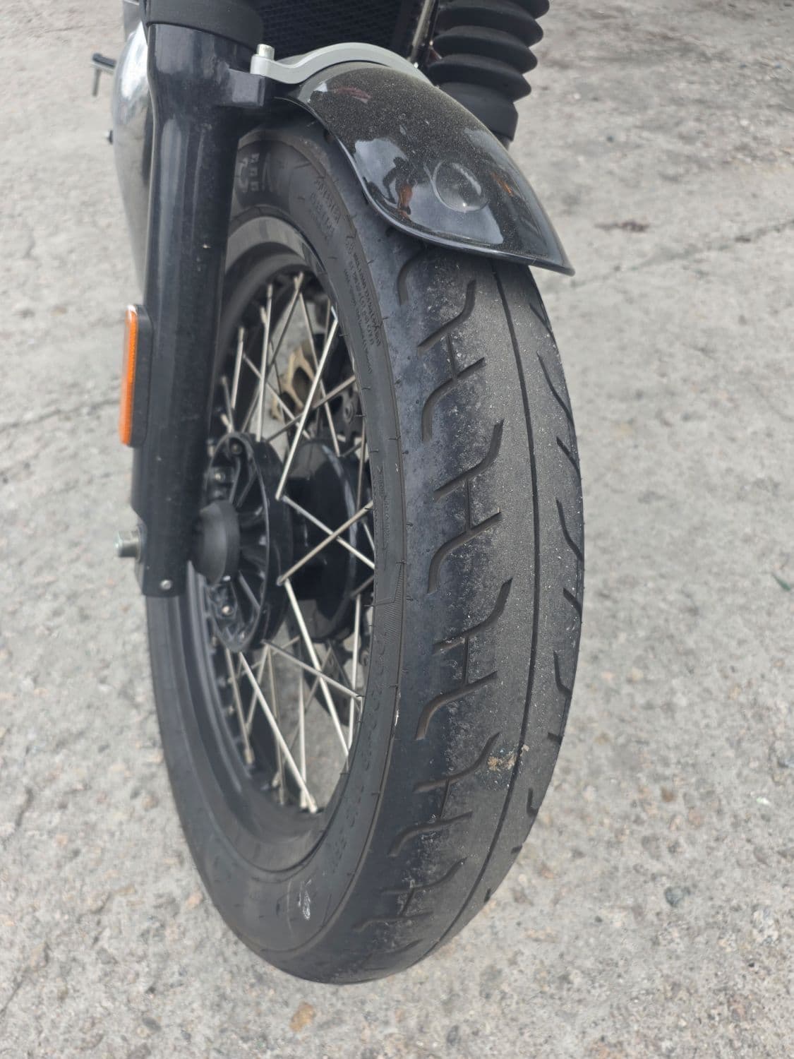로얄엔필드 컨티넨탈 GT 650 more
