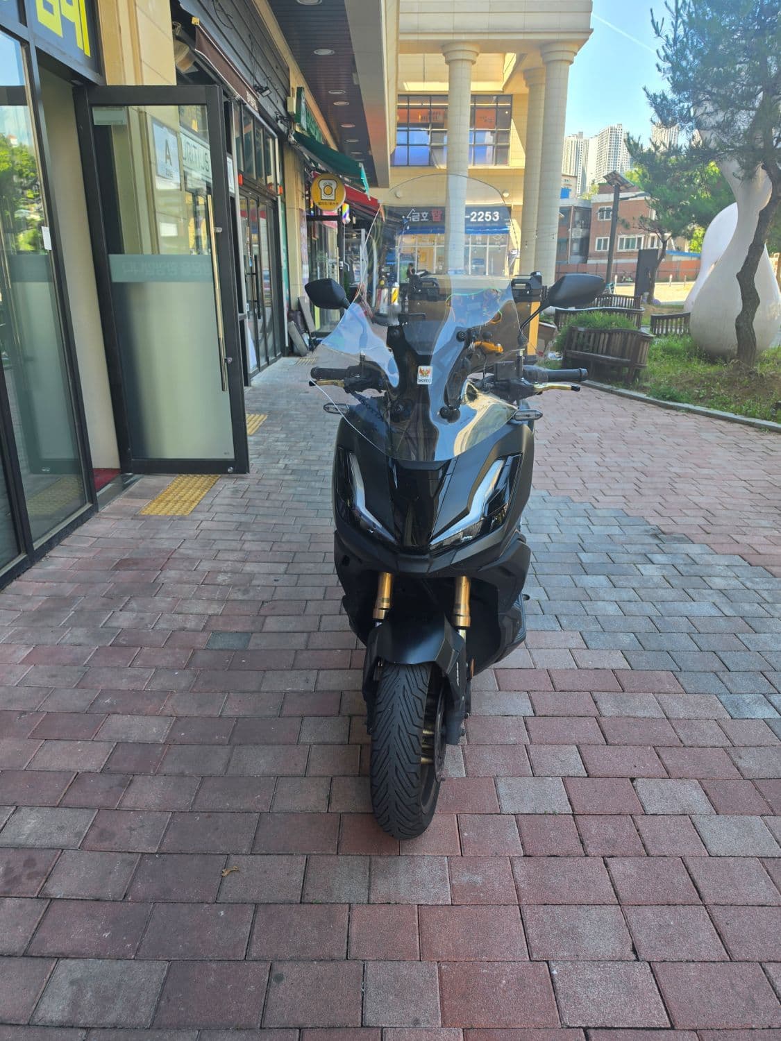 혼다 ADV 350 1