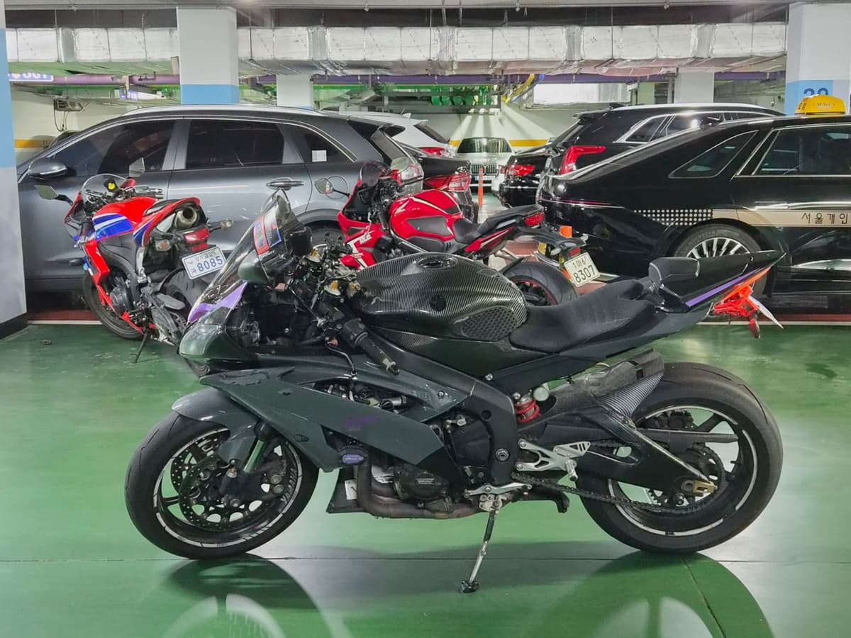 야마하 YZF R6 more