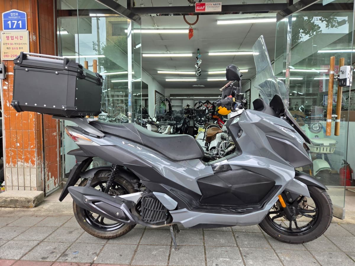 SYM VSX 125 ABS 1