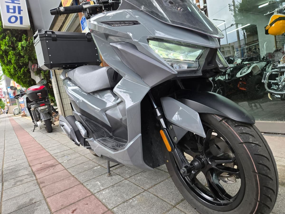 SYM VSX 125 ABS 9