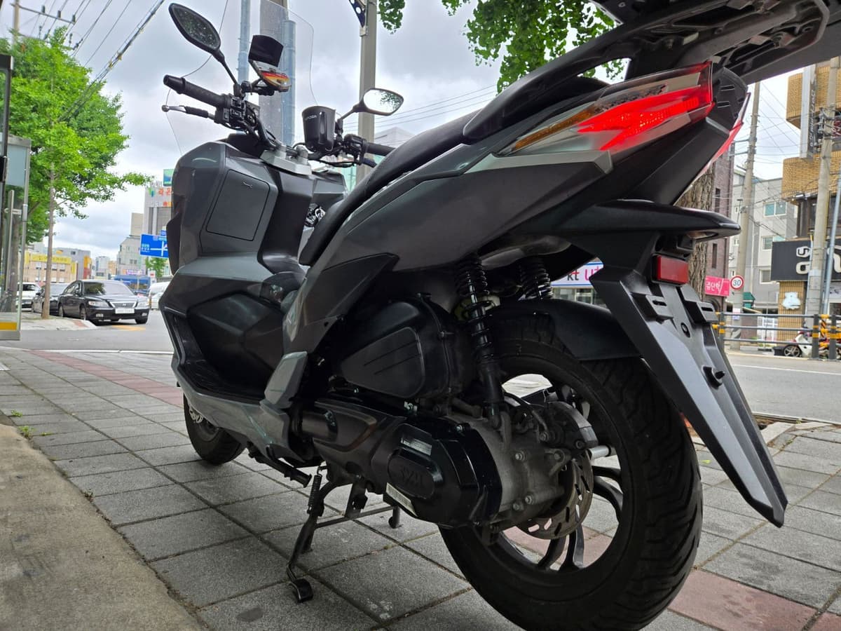 SYM VSX 125 ABS 10