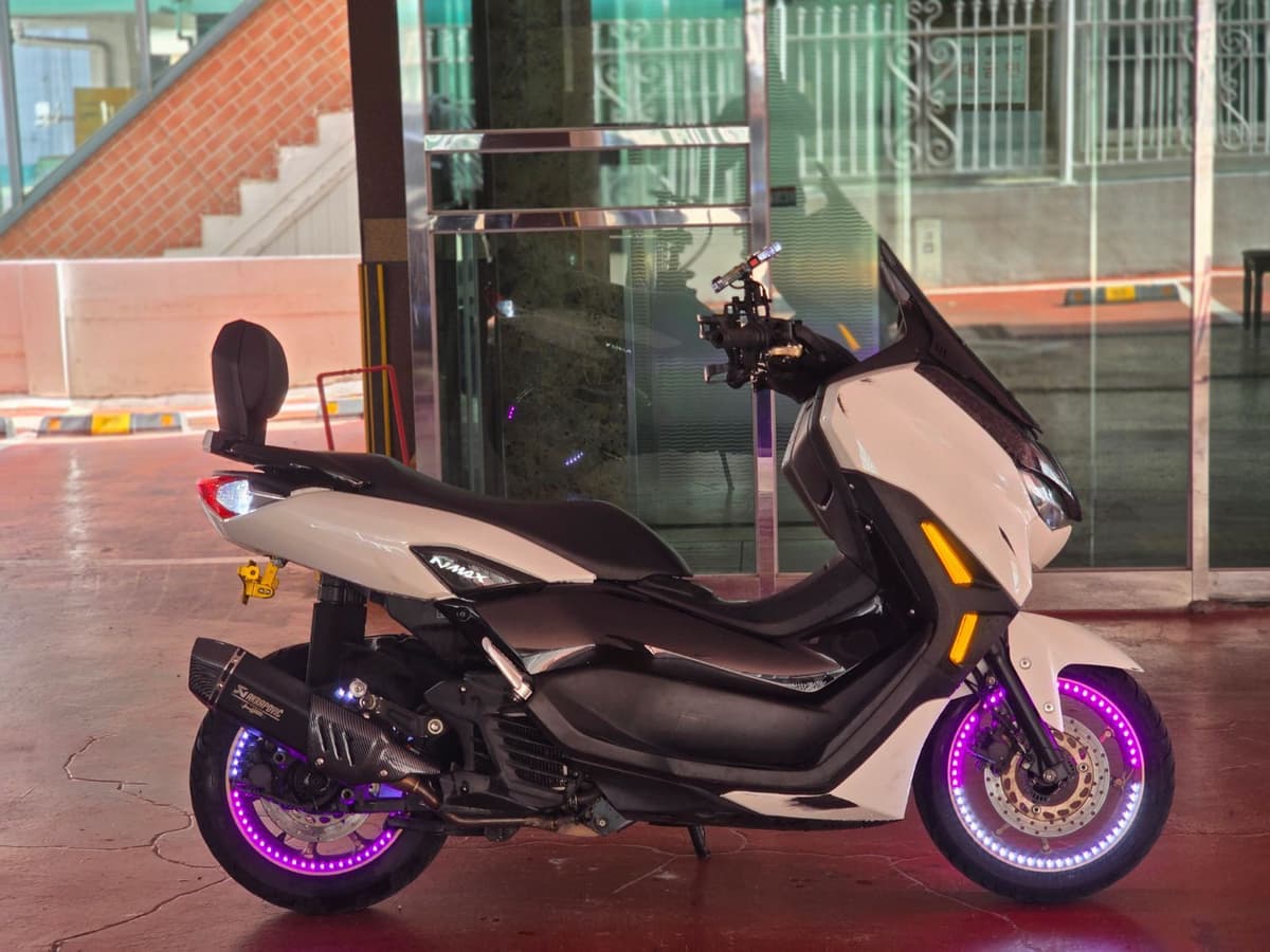 야마하 NMAX 125 4