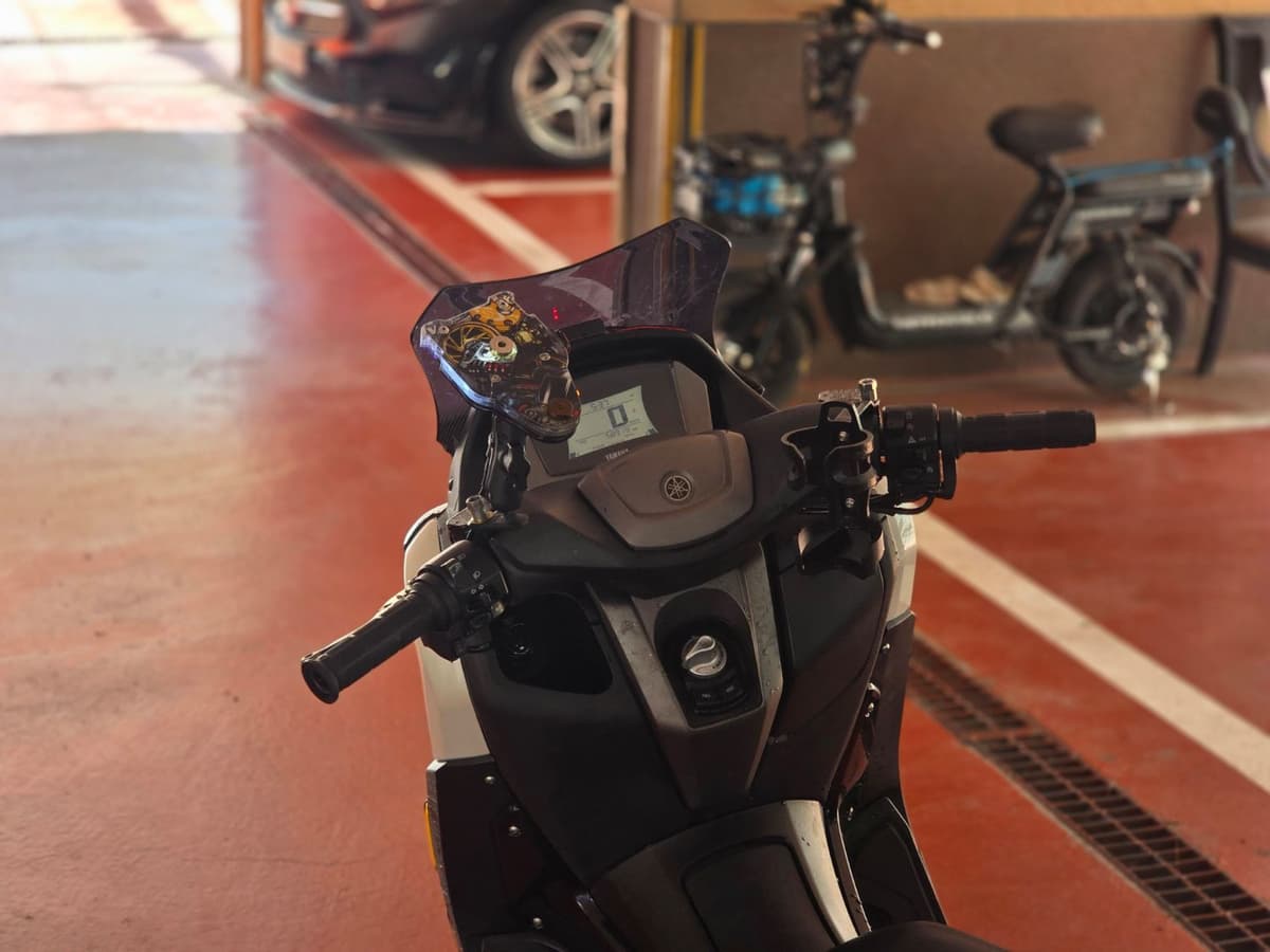 야마하 NMAX 125 9