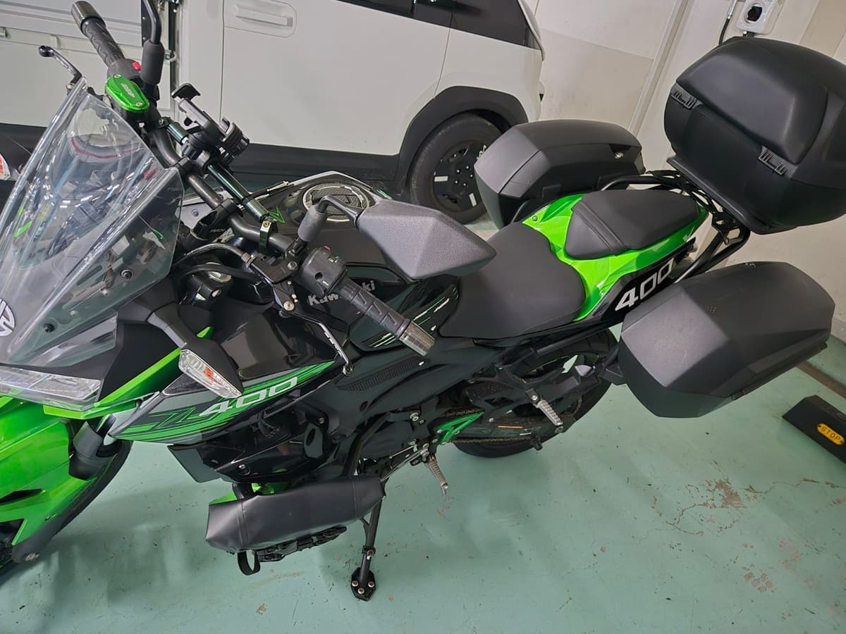 가와사키 Z 400 4