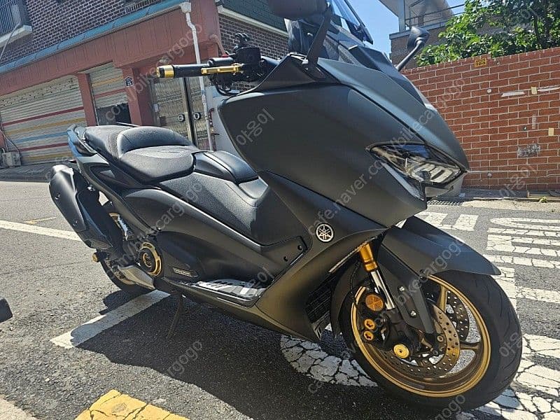 야마하 TMAX 560 3