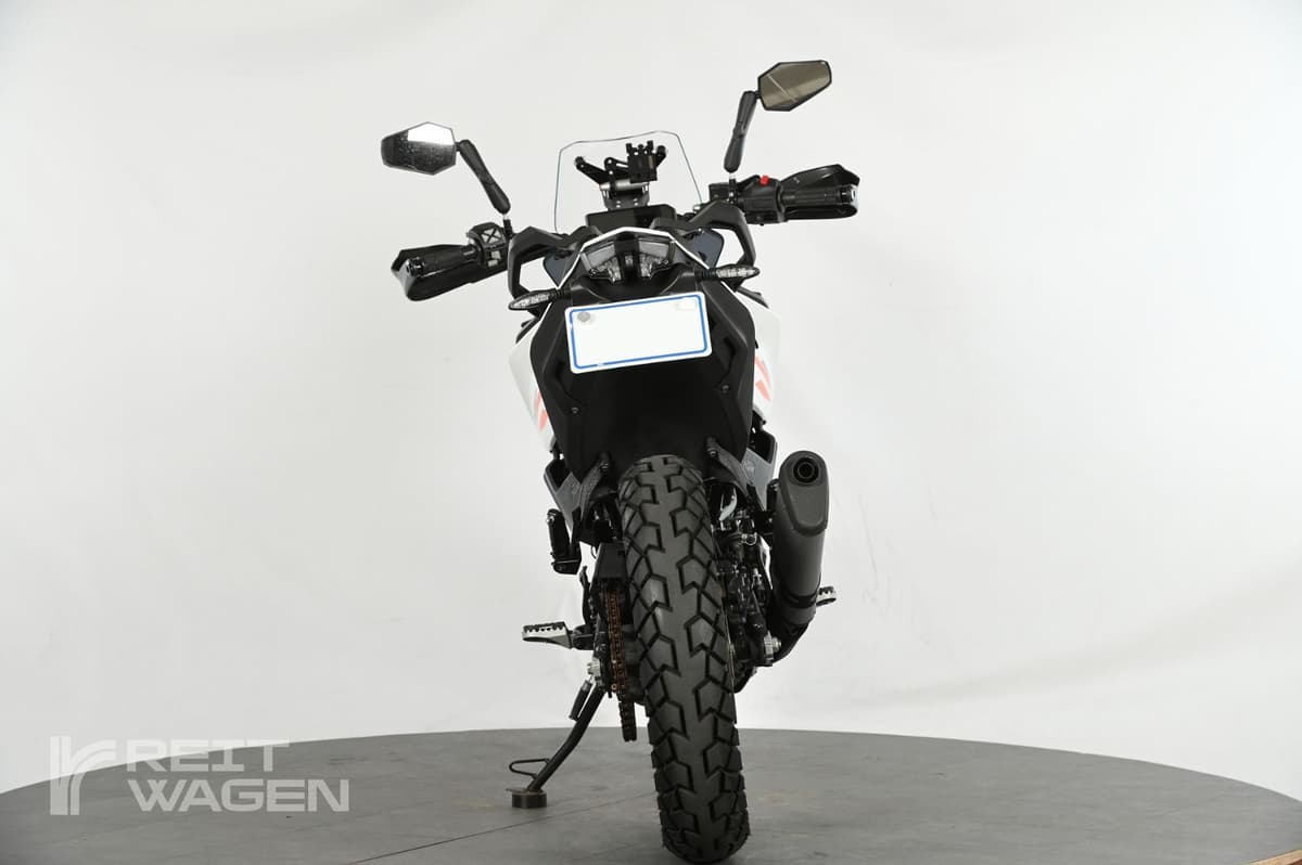 KTM 390 어드벤처 4