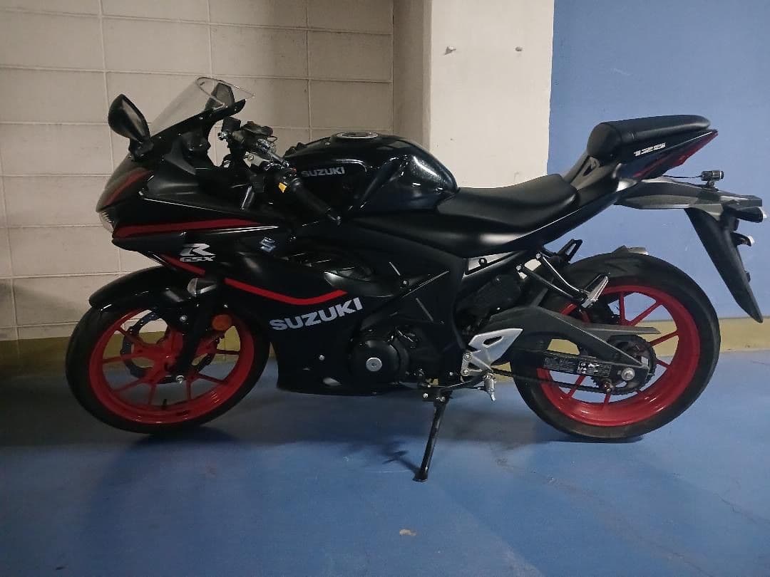스즈키 GSX R 125 ABS 8