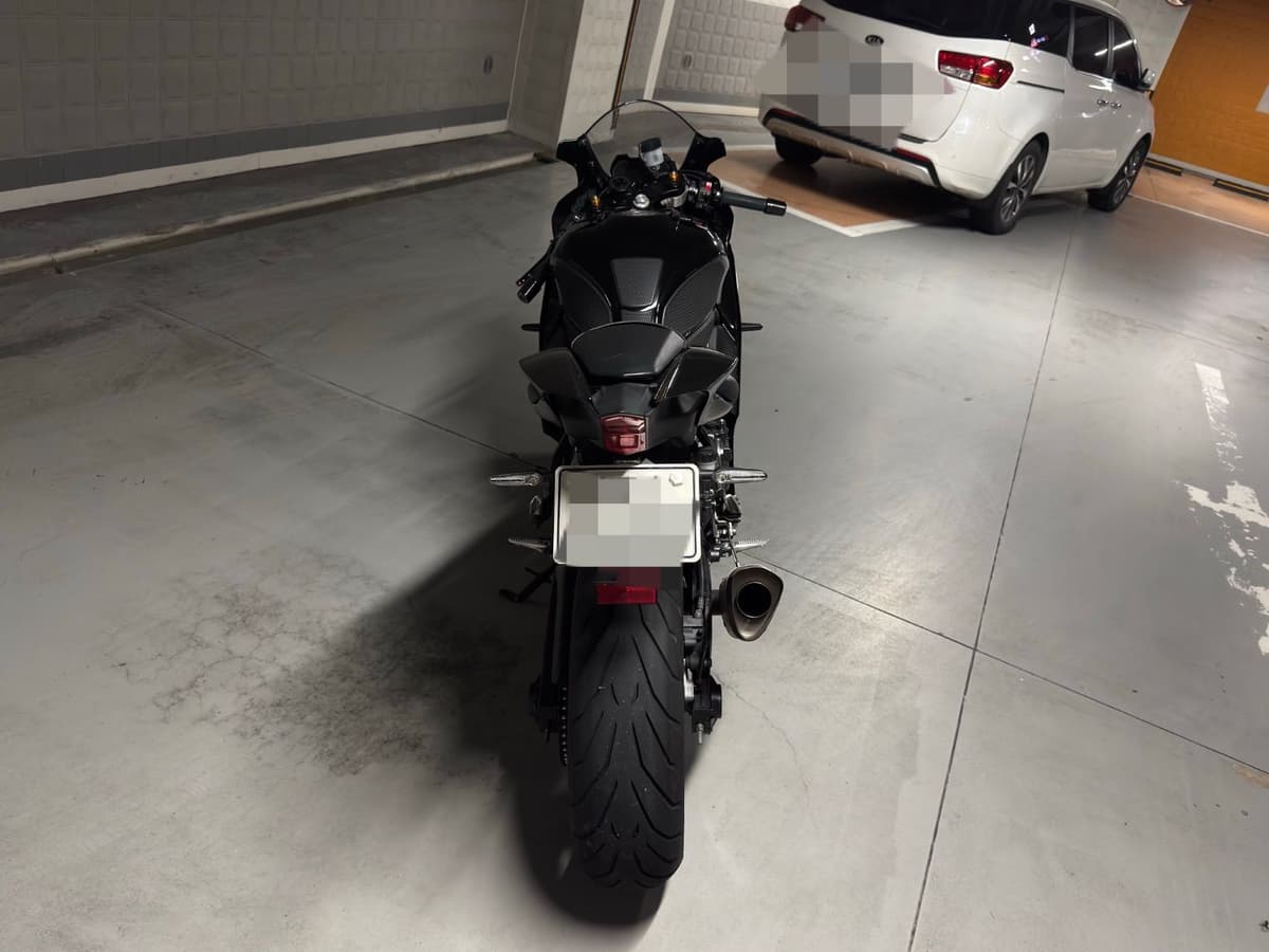 야마하 YZF R7 4