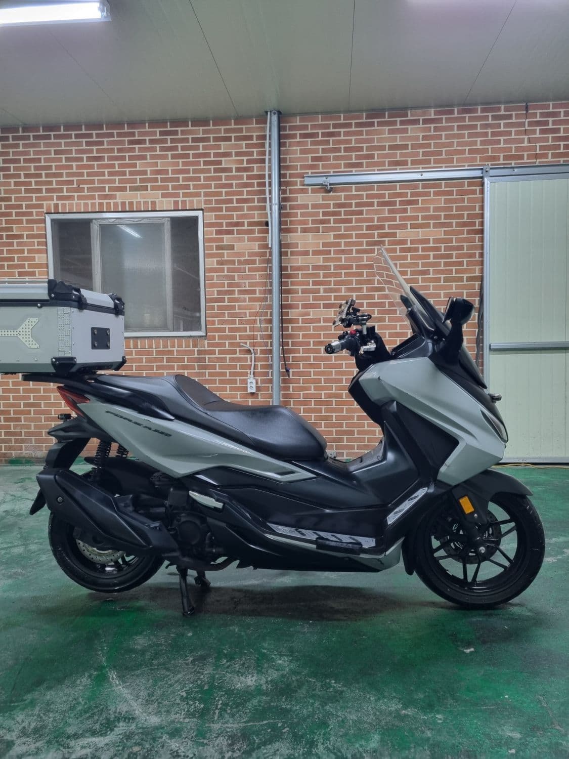 혼다 포르자 350 4