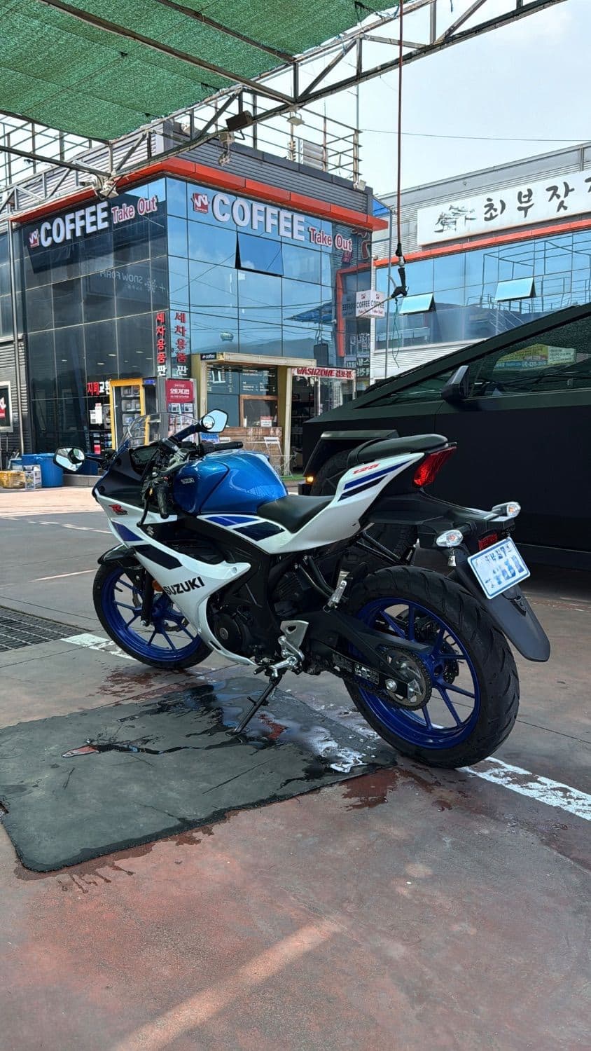 스즈키 GSX R 125 ABS 5
