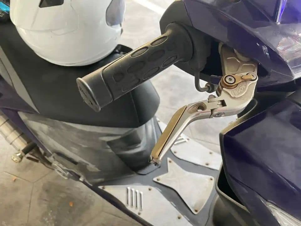 스즈키 GSR 125 NEX 1