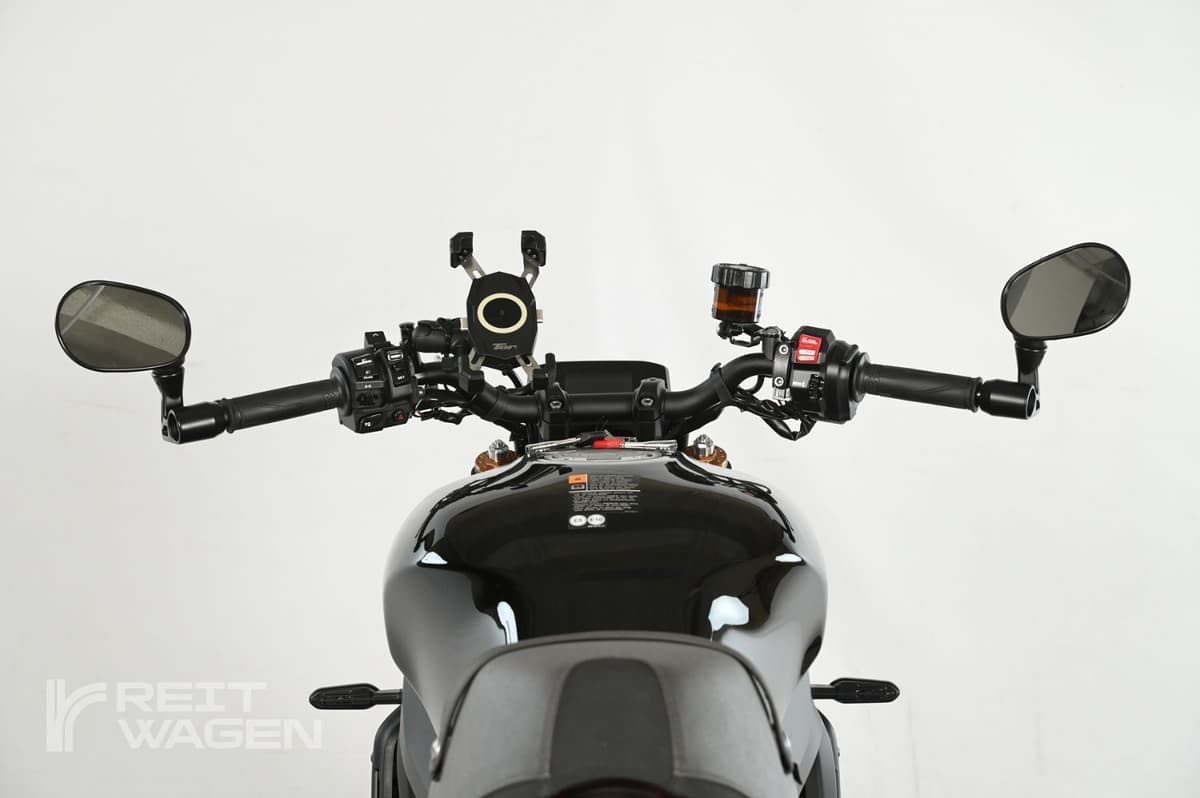 야마하 XSR 900 22